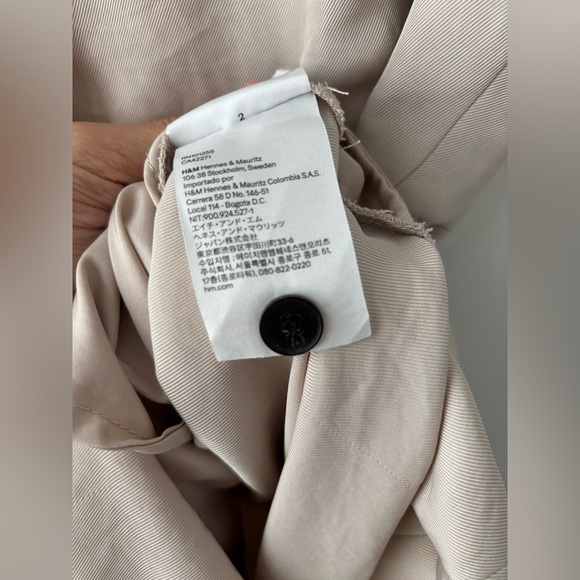 H&M Beige Sleeveless Jumpsuit Wide Leg Belted Minimalist Chic M - Picture 12 of 12